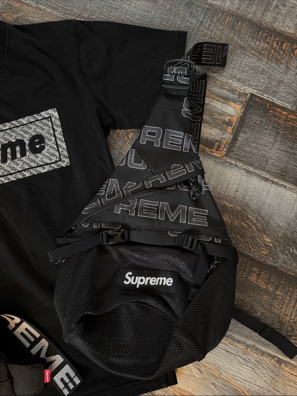 Supreme shirt and bag lot - Picture 3 of 7